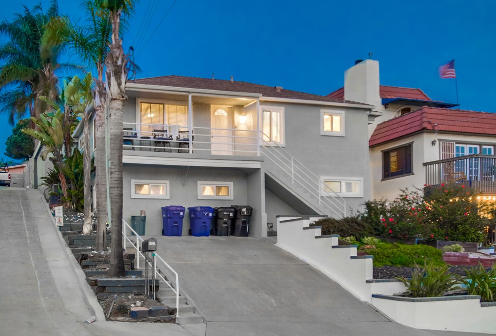 Virtual tour photo 3 of 84 for 1325 Gertrude St
