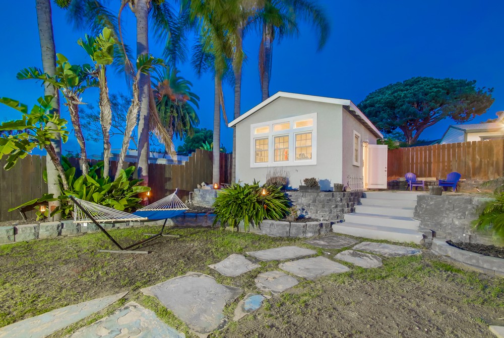 Virtual tour photo 13 of 84 for 1325 Gertrude St