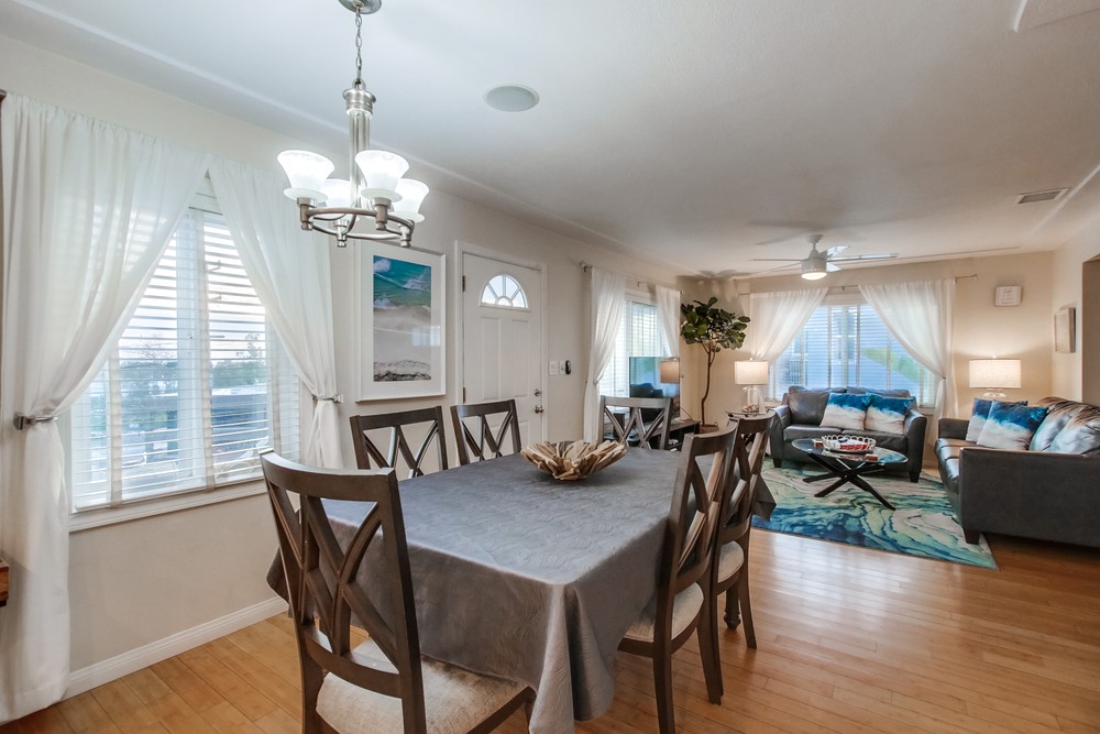 Virtual tour photo 25 of 84 for 1325 Gertrude St