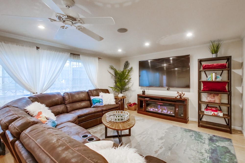 Virtual tour photo 54 of 84 for 1325 Gertrude St