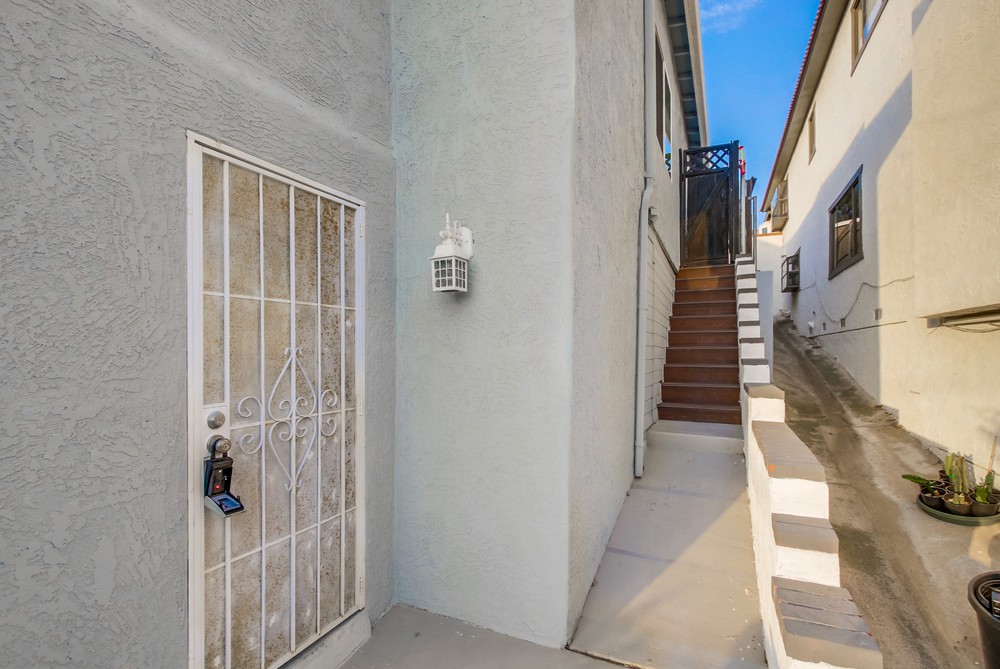 Virtual tour photo 70 of 84 for 1325 Gertrude St