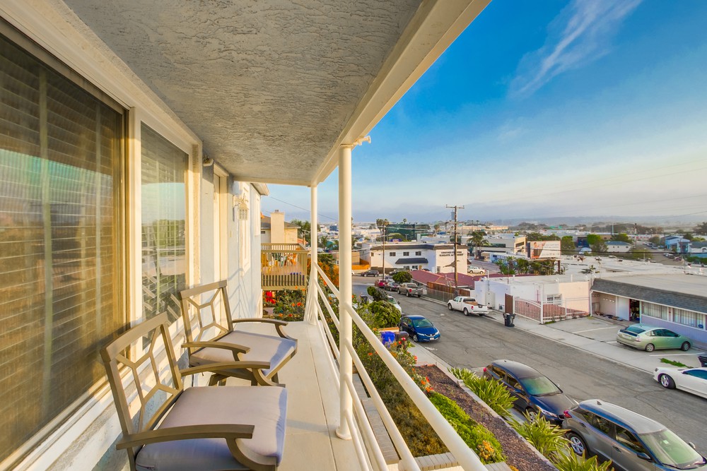 Virtual tour photo 73 of 84 for 1325 Gertrude St