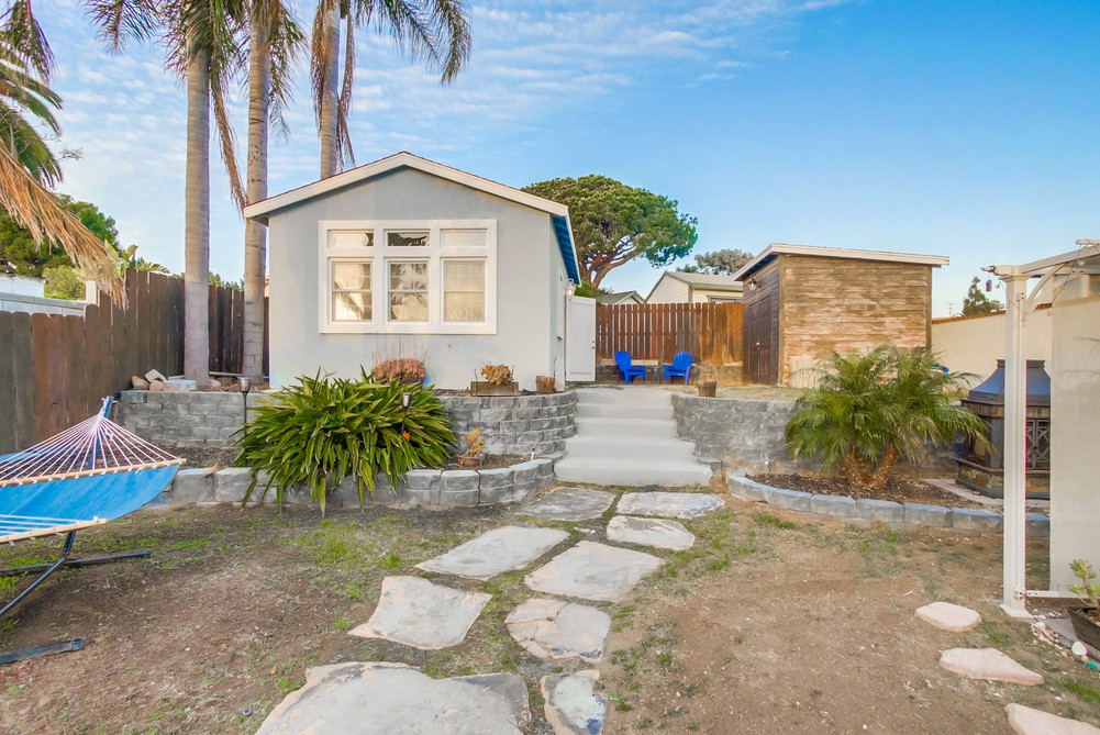 Virtual tour photo 76 of 84 for 1325 Gertrude St
