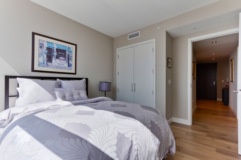 Virtual tour photo 24 of 61 for 1325 Pacific Highway #2502