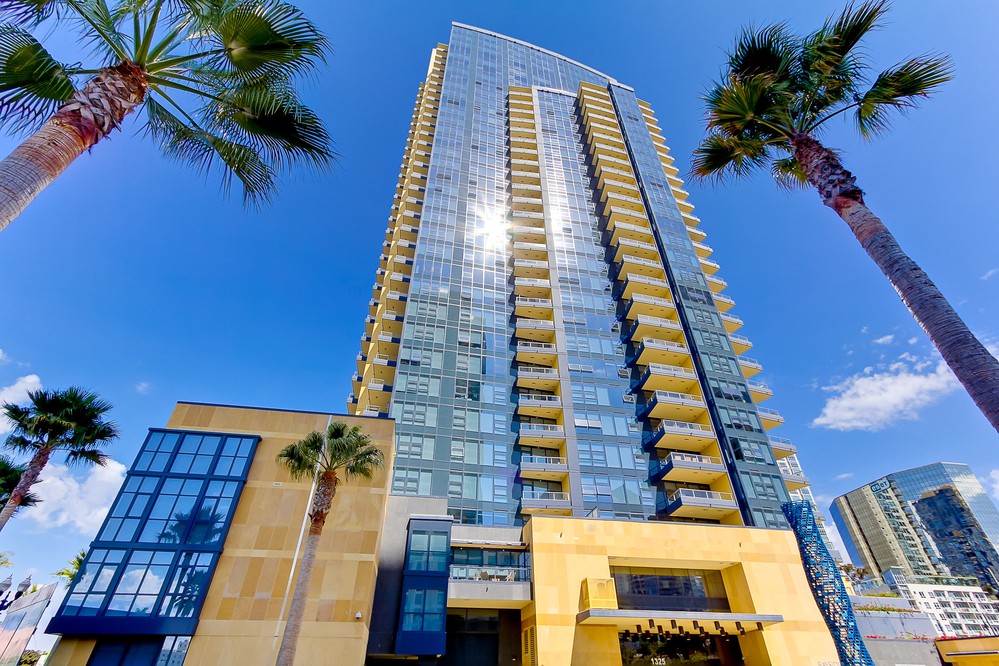 Virtual tour photo 35 of 61 for 1325 Pacific Highway #2502
