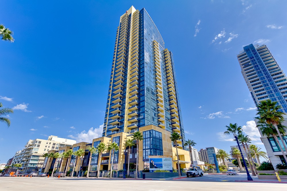 Virtual tour photo 36 of 61 for 1325 Pacific Highway #2502
