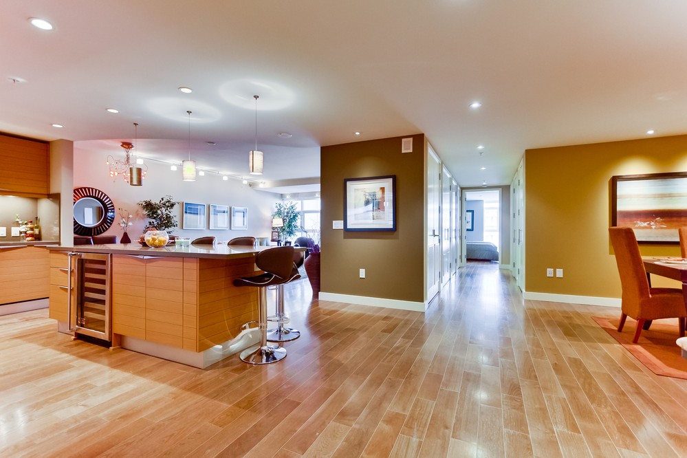 Virtual tour photo 22 of 65 for 1325 Pacific Highway #407