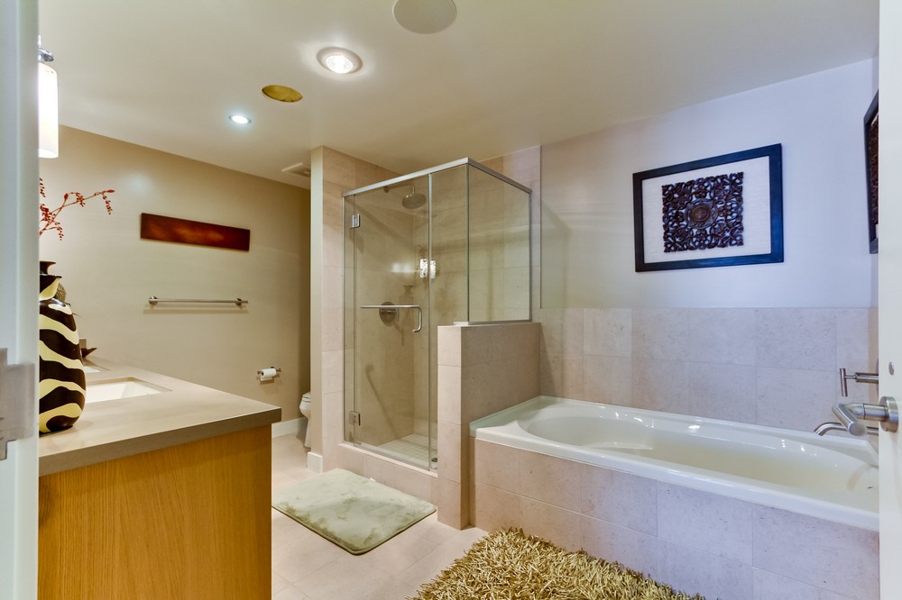 Virtual tour photo 26 of 65 for 1325 Pacific Highway #407
