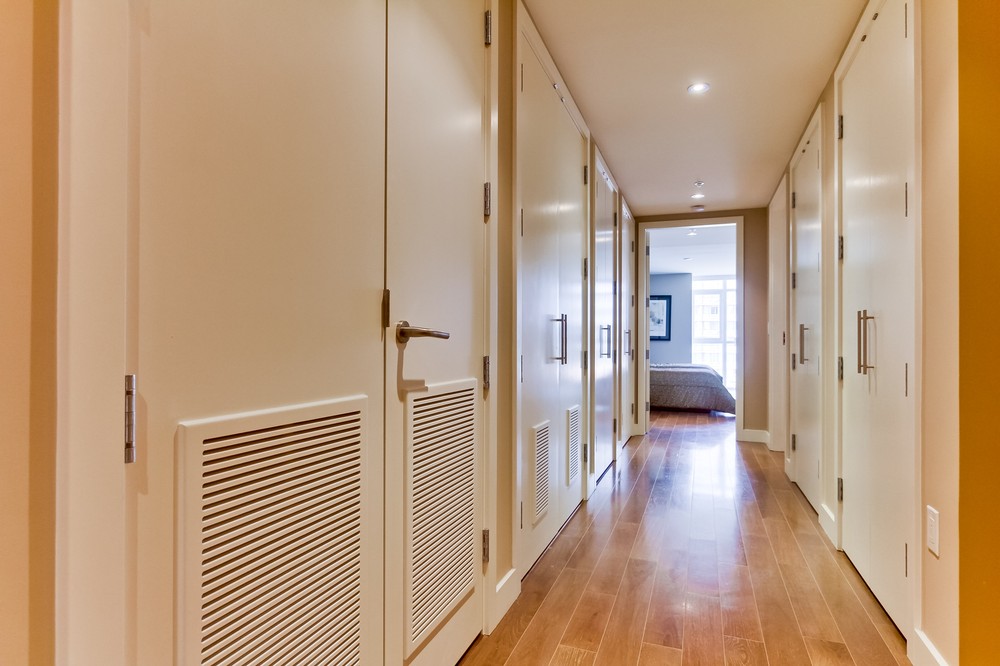 Virtual tour photo 29 of 65 for 1325 Pacific Highway #407