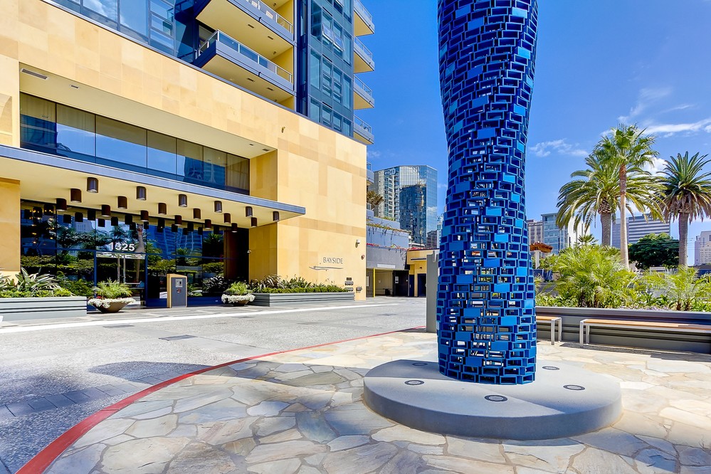 Virtual tour photo 35 of 65 for 1325 Pacific Highway #407