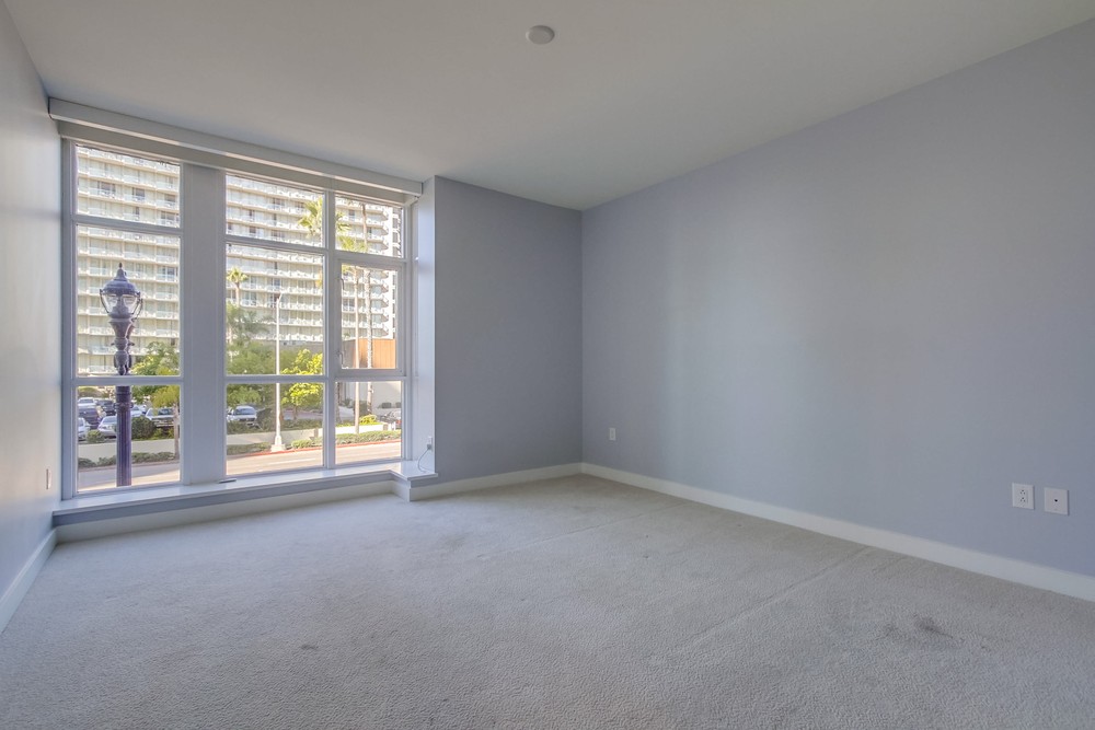 Virtual tour photo 21 of 34 for 1325 Pacific Hwy UNIT 201