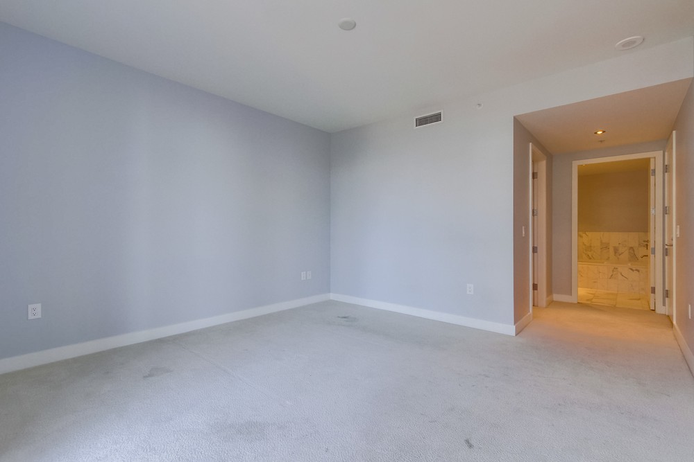 Virtual tour photo 23 of 34 for 1325 Pacific Hwy UNIT 201