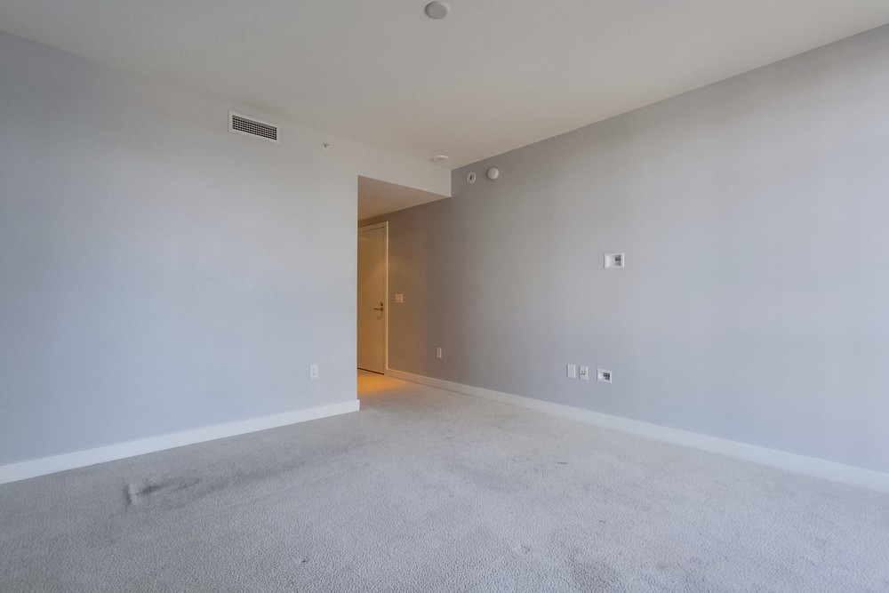 Virtual tour photo 24 of 34 for 1325 Pacific Hwy UNIT 201
