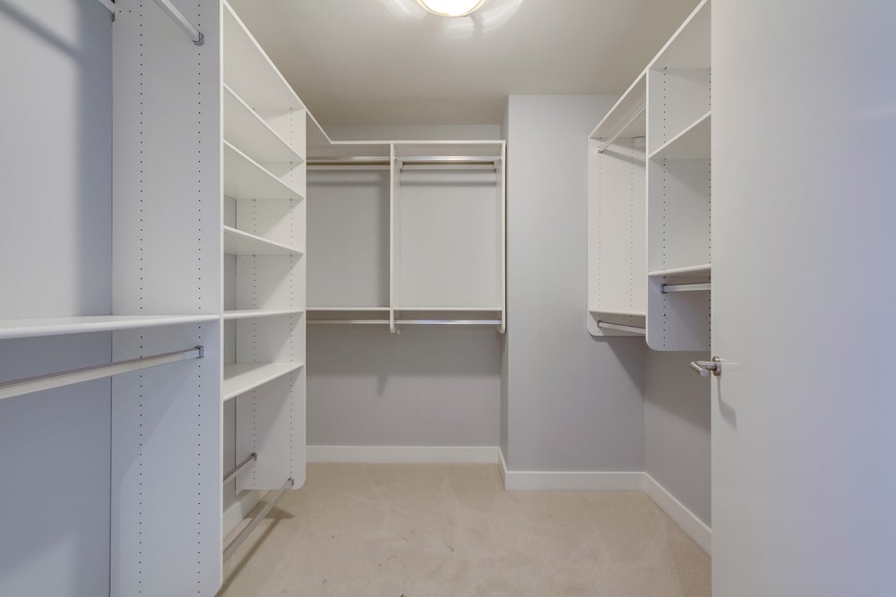 Virtual tour photo 25 of 34 for 1325 Pacific Hwy UNIT 201