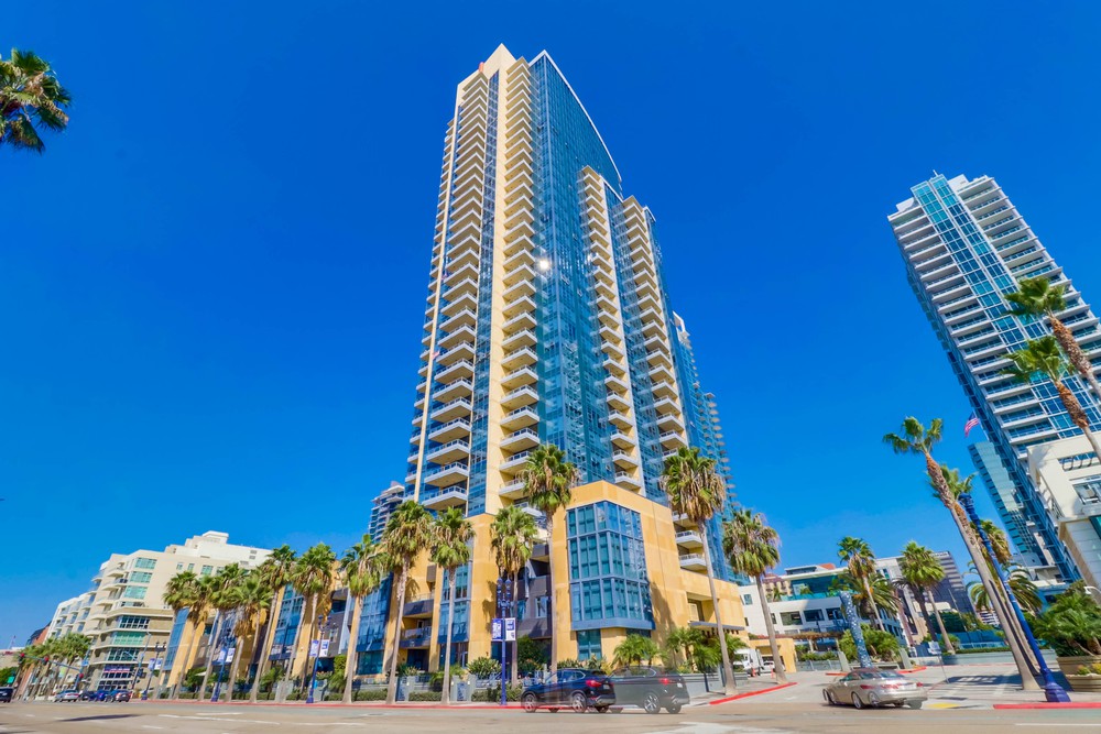 Virtual tour photo 1 of 52 for 1325 Pacific Hwy UNIT 506
