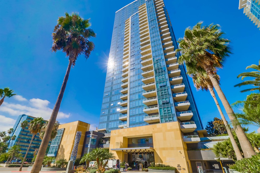 Virtual tour photo 3 of 52 for 1325 Pacific Hwy UNIT 506