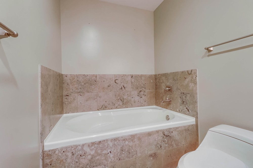 Virtual tour photo 31 of 52 for 1325 Pacific Hwy UNIT 506