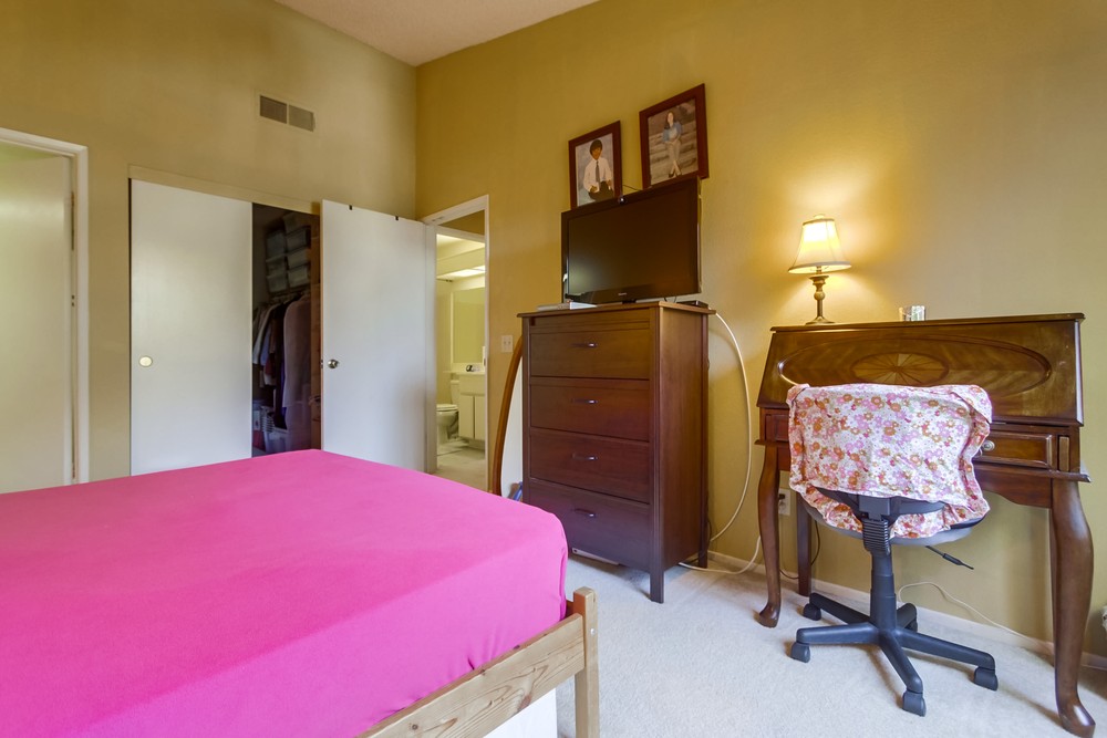 Virtual tour photo 25 of 34 for 13262 Salmon River Rd #201