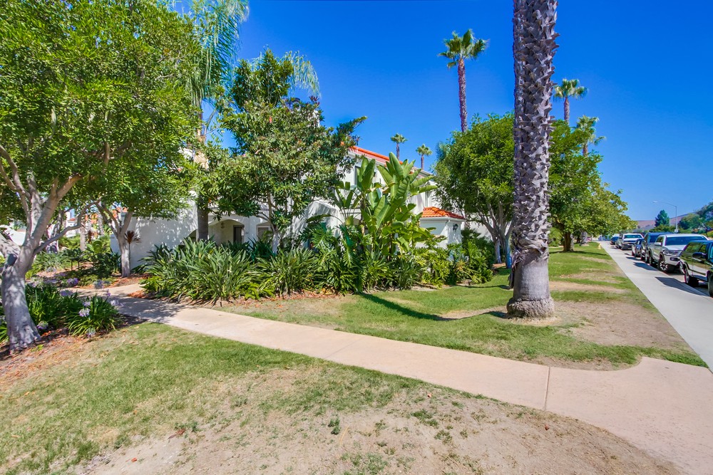 Virtual tour photo 1 of 41 for 13272 Salmon River Rd UNIT 203