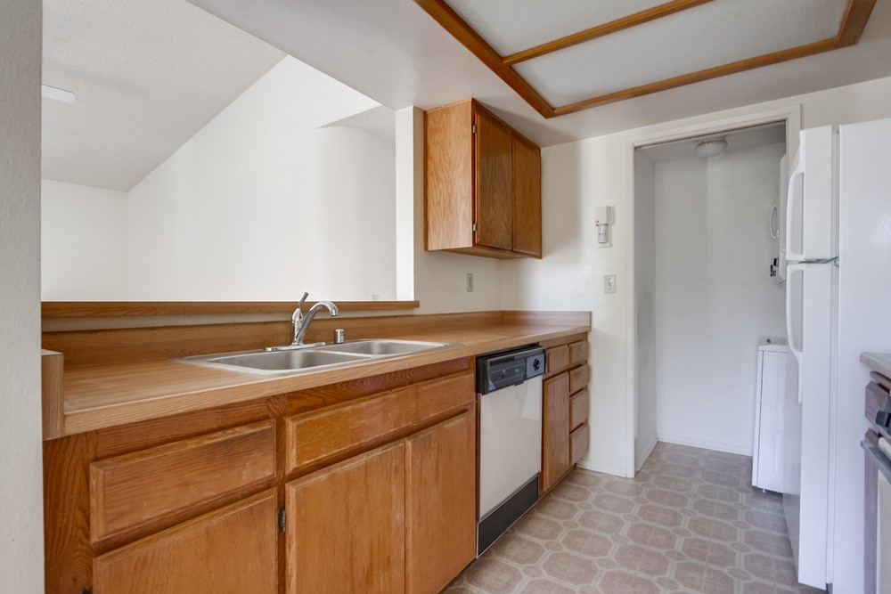 Virtual tour photo 16 of 41 for 13272 Salmon River Rd UNIT 203