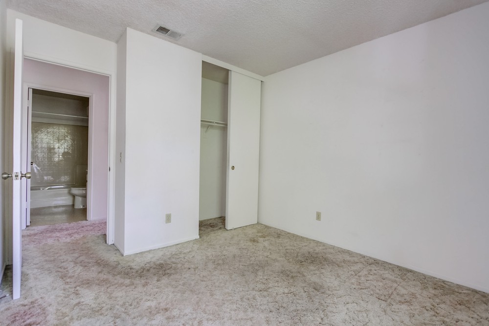 Virtual tour photo 26 of 41 for 13272 Salmon River Rd UNIT 203
