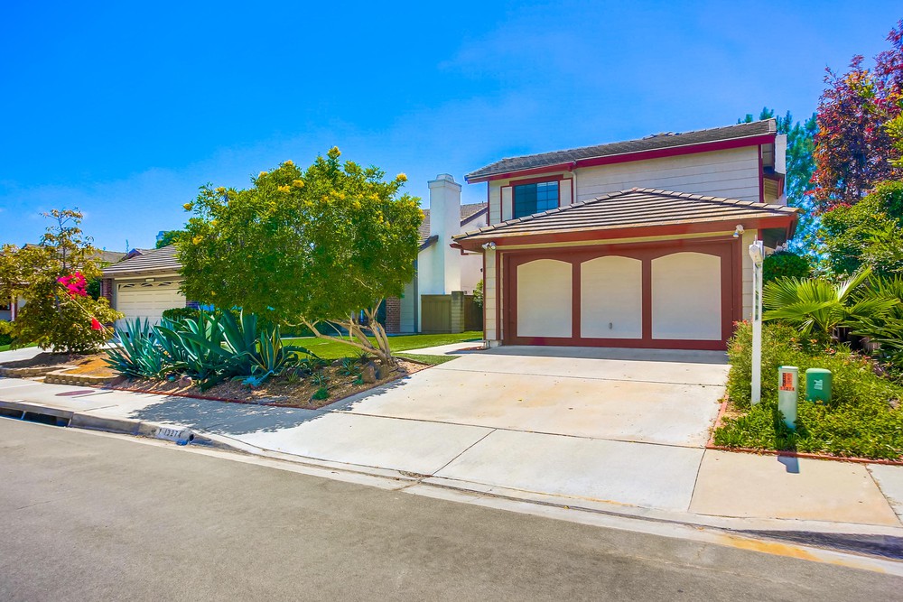 Virtual tour photo 1 of 54 for 13274 Benchley Rd