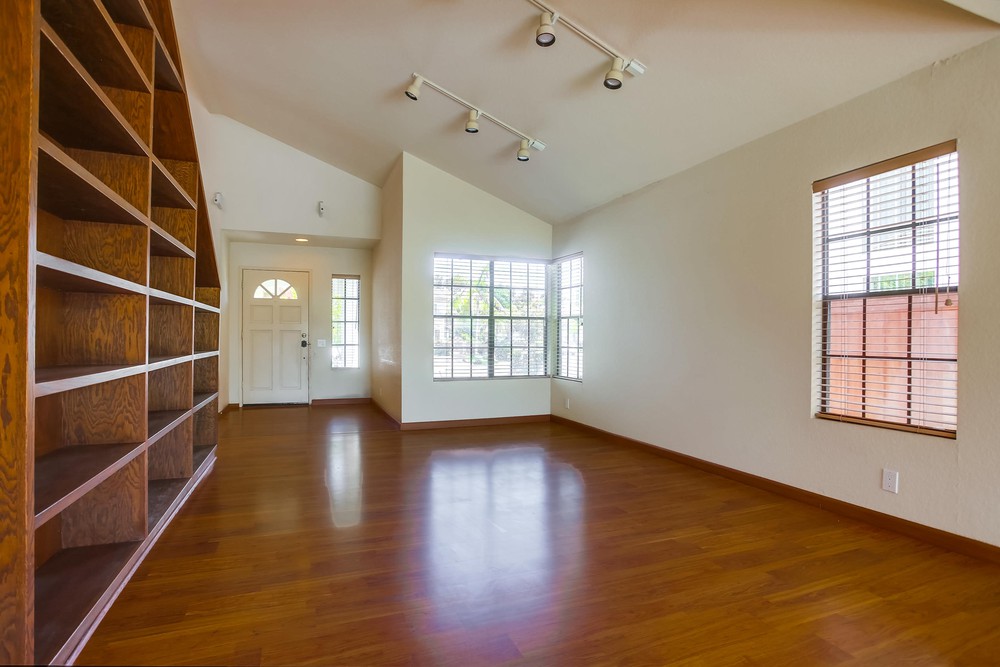 Virtual tour photo 11 of 54 for 13274 Benchley Rd