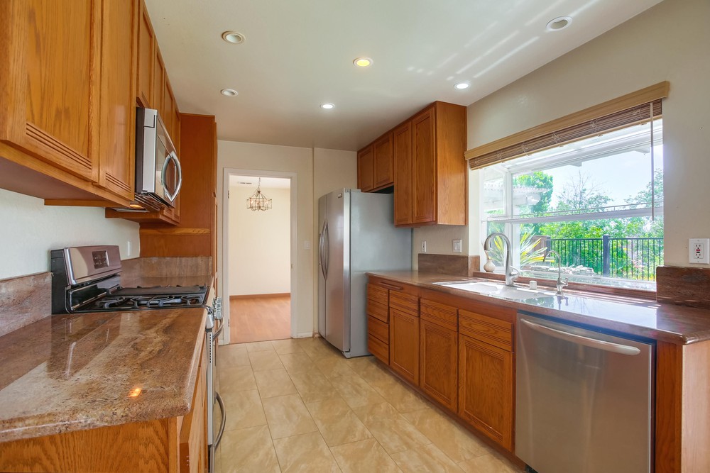 Virtual tour photo 22 of 54 for 13274 Benchley Rd