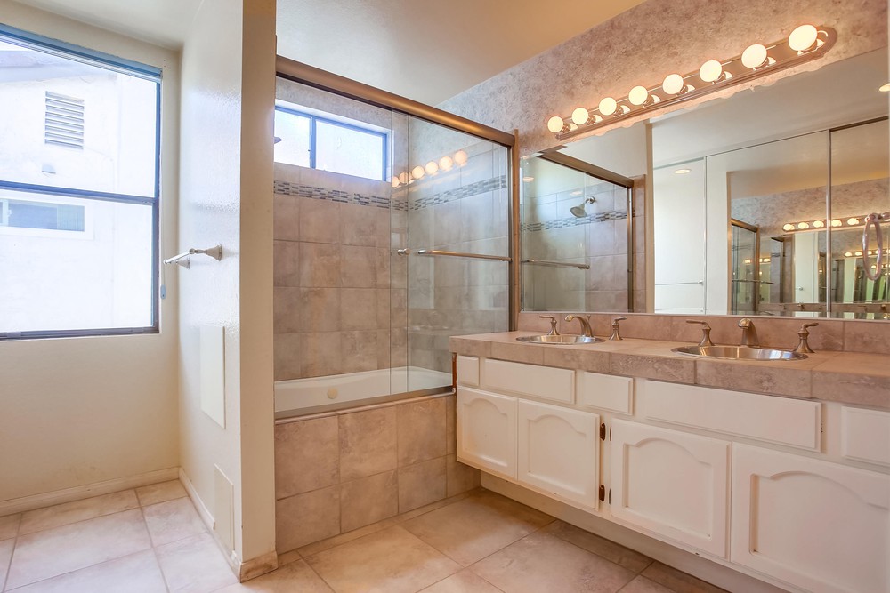 Virtual tour photo 32 of 54 for 13274 Benchley Rd