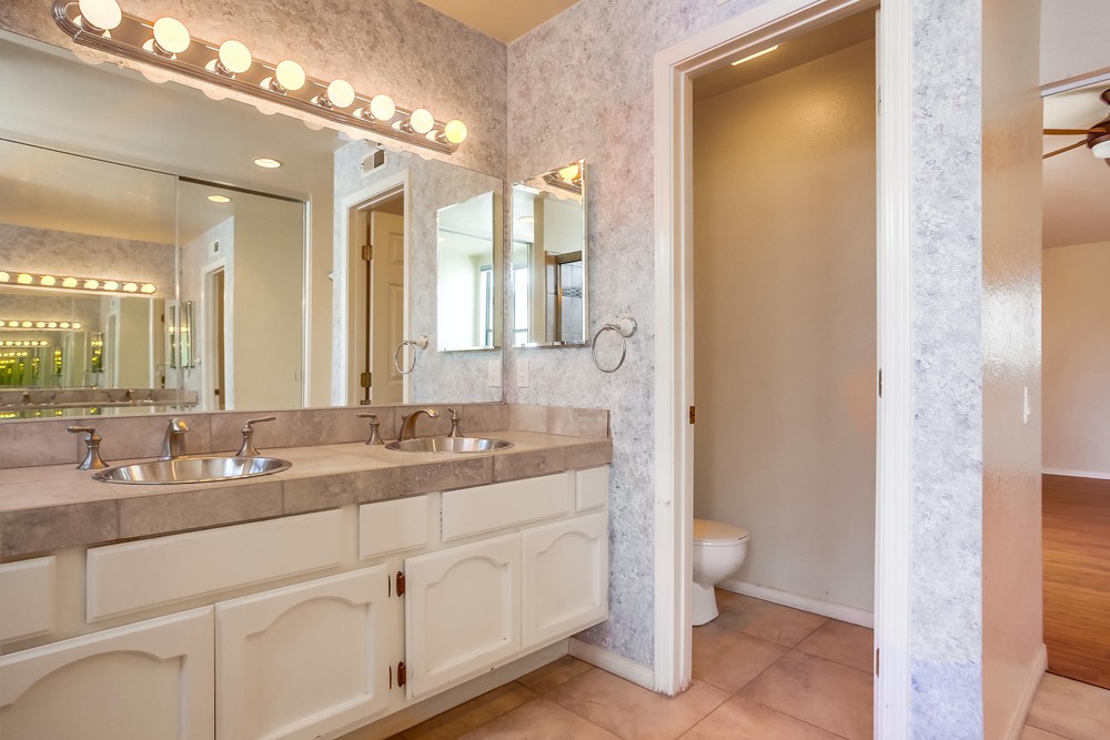 Virtual tour photo 34 of 54 for 13274 Benchley Rd