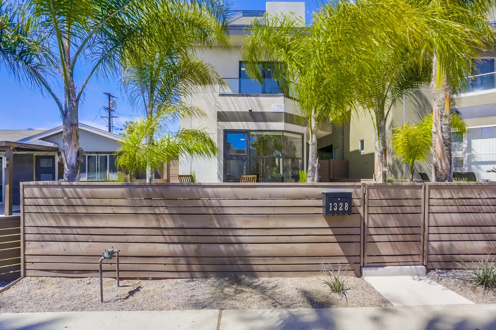 Virtual tour photo 1 of 75 for 1328 Thomas Ave
