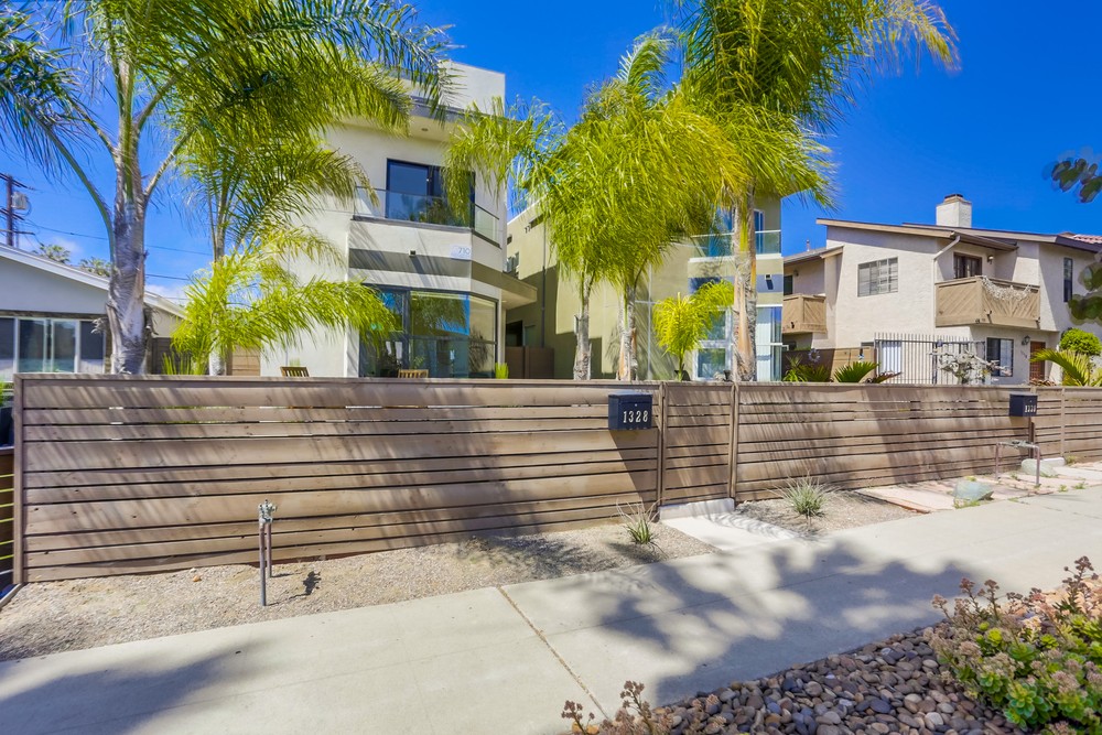 Virtual tour photo 3 of 75 for 1328 Thomas Ave