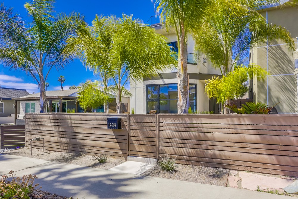Virtual tour photo 4 of 75 for 1328 Thomas Ave