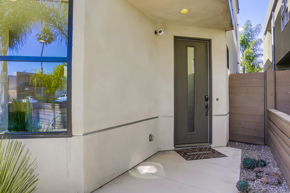 Virtual tour photo 11 of 75 for 1328 Thomas Ave