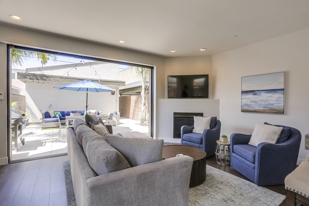 Virtual tour photo 18 of 75 for 1328 Thomas Ave