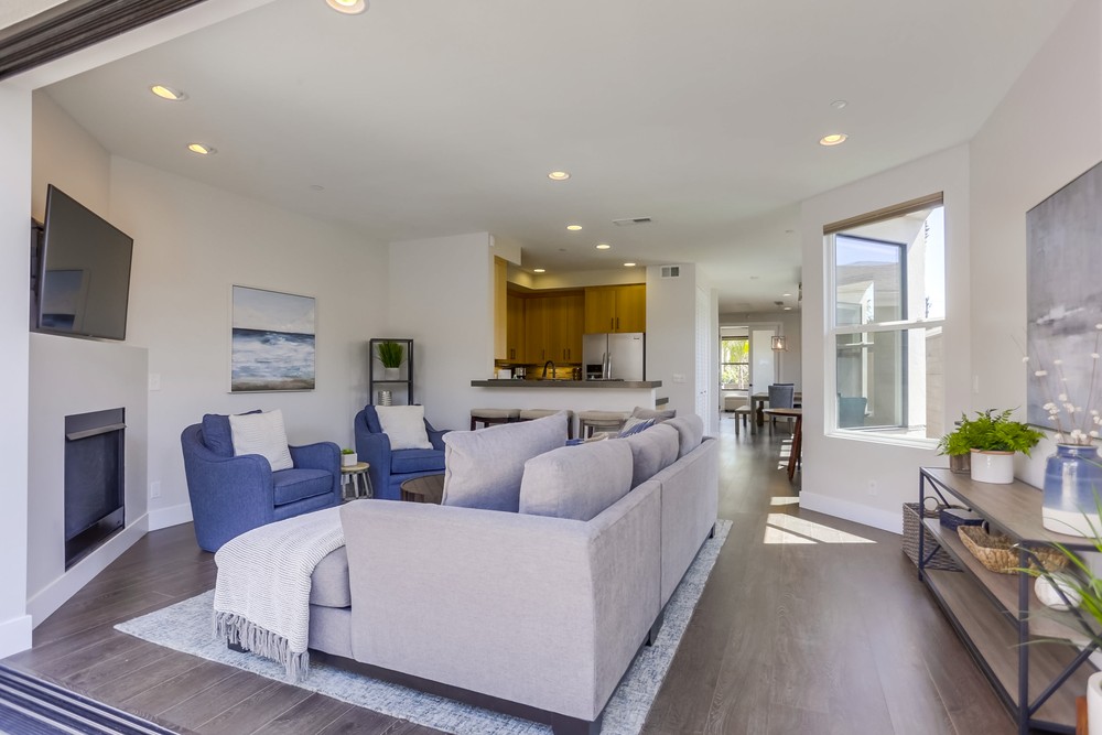 Virtual tour photo 21 of 75 for 1328 Thomas Ave