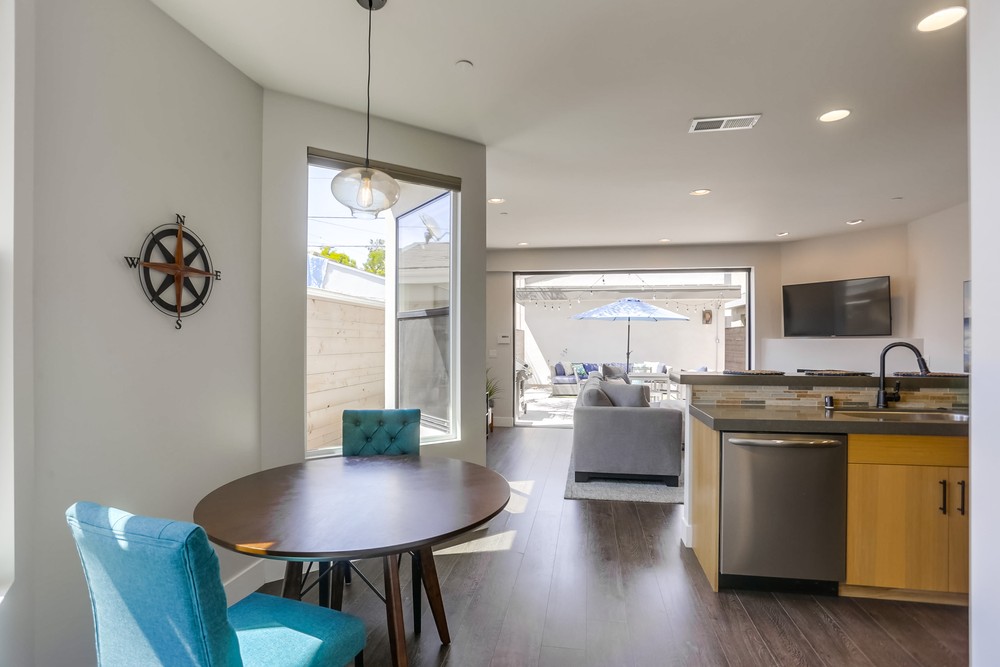 Virtual tour photo 22 of 75 for 1328 Thomas Ave