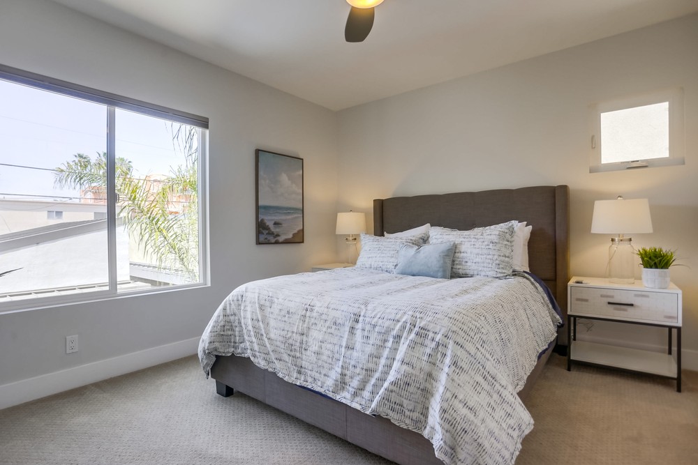 Virtual tour photo 52 of 75 for 1328 Thomas Ave