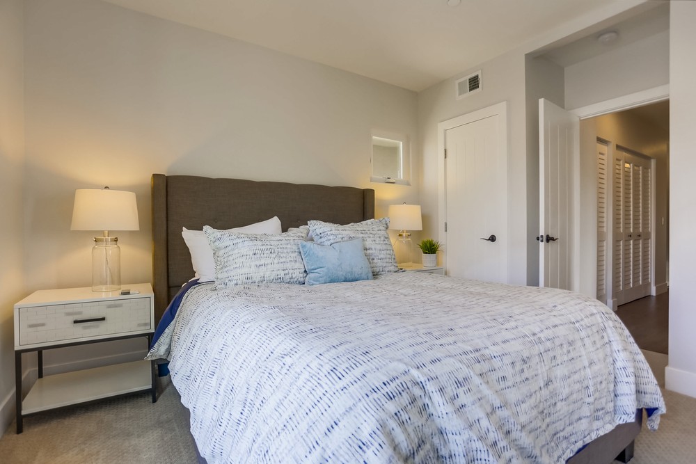 Virtual tour photo 54 of 75 for 1328 Thomas Ave
