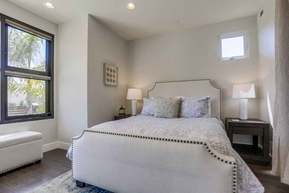 Virtual tour photo 59 of 75 for 1328 Thomas Ave