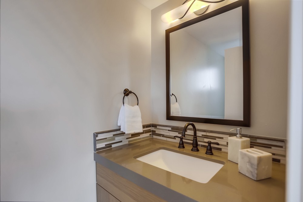 Virtual tour photo 66 of 75 for 1328 Thomas Ave