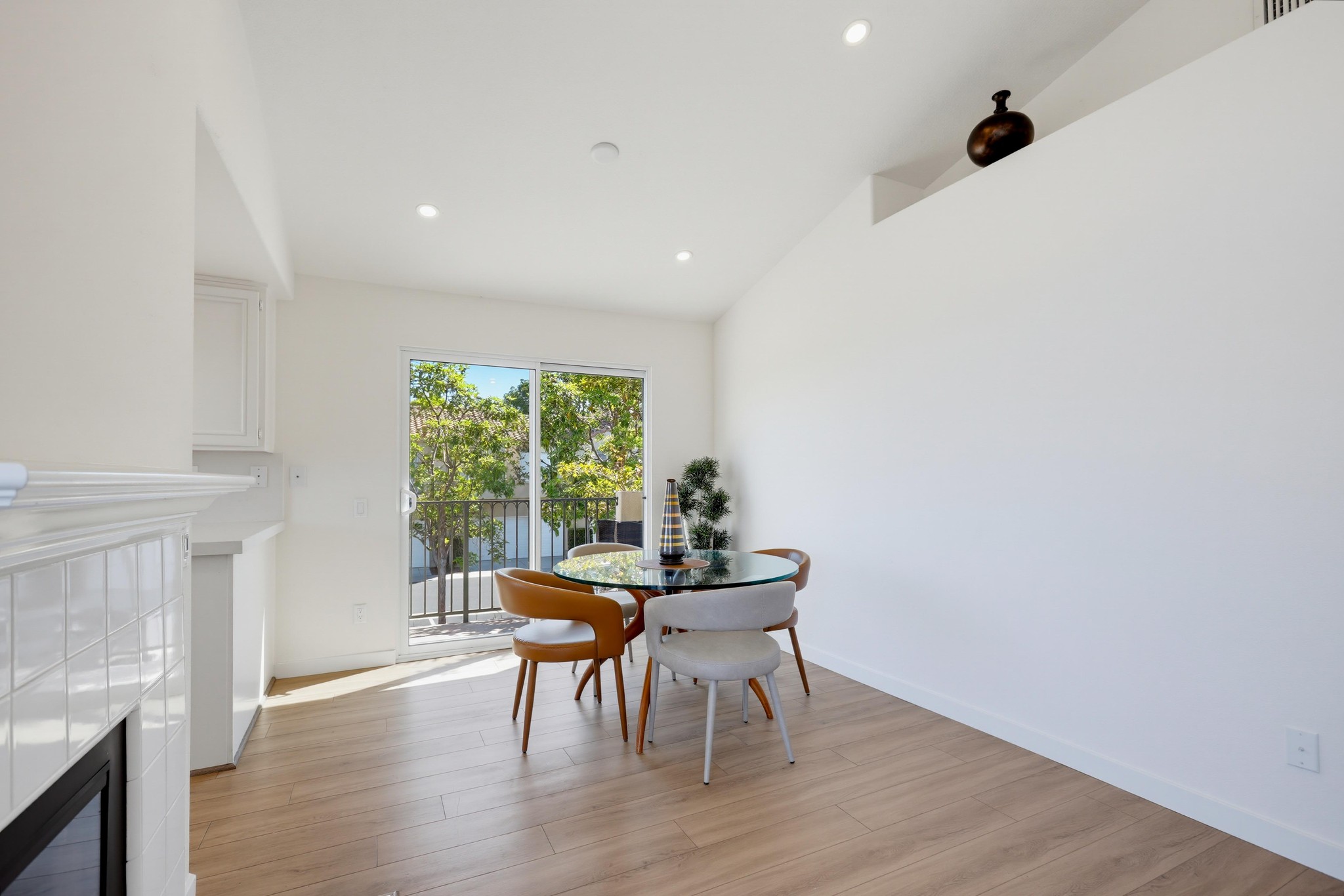 Virtual tour photo 19 of 60 for 133 Fleurance St