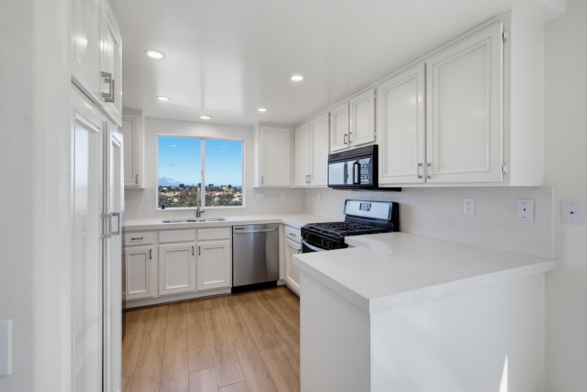Virtual tour photo 25 of 60 for 133 Fleurance St