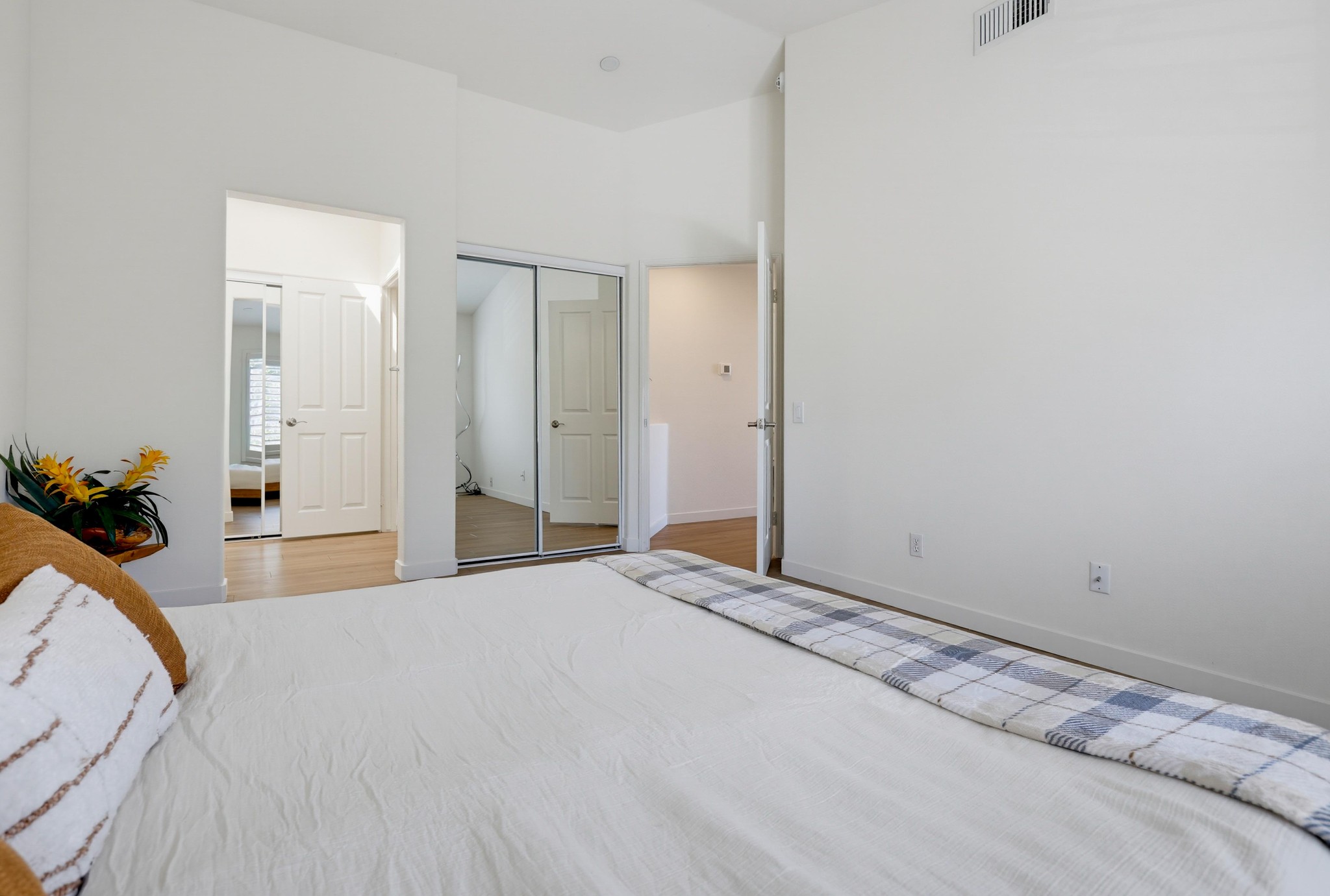 Virtual tour photo 34 of 60 for 133 Fleurance St
