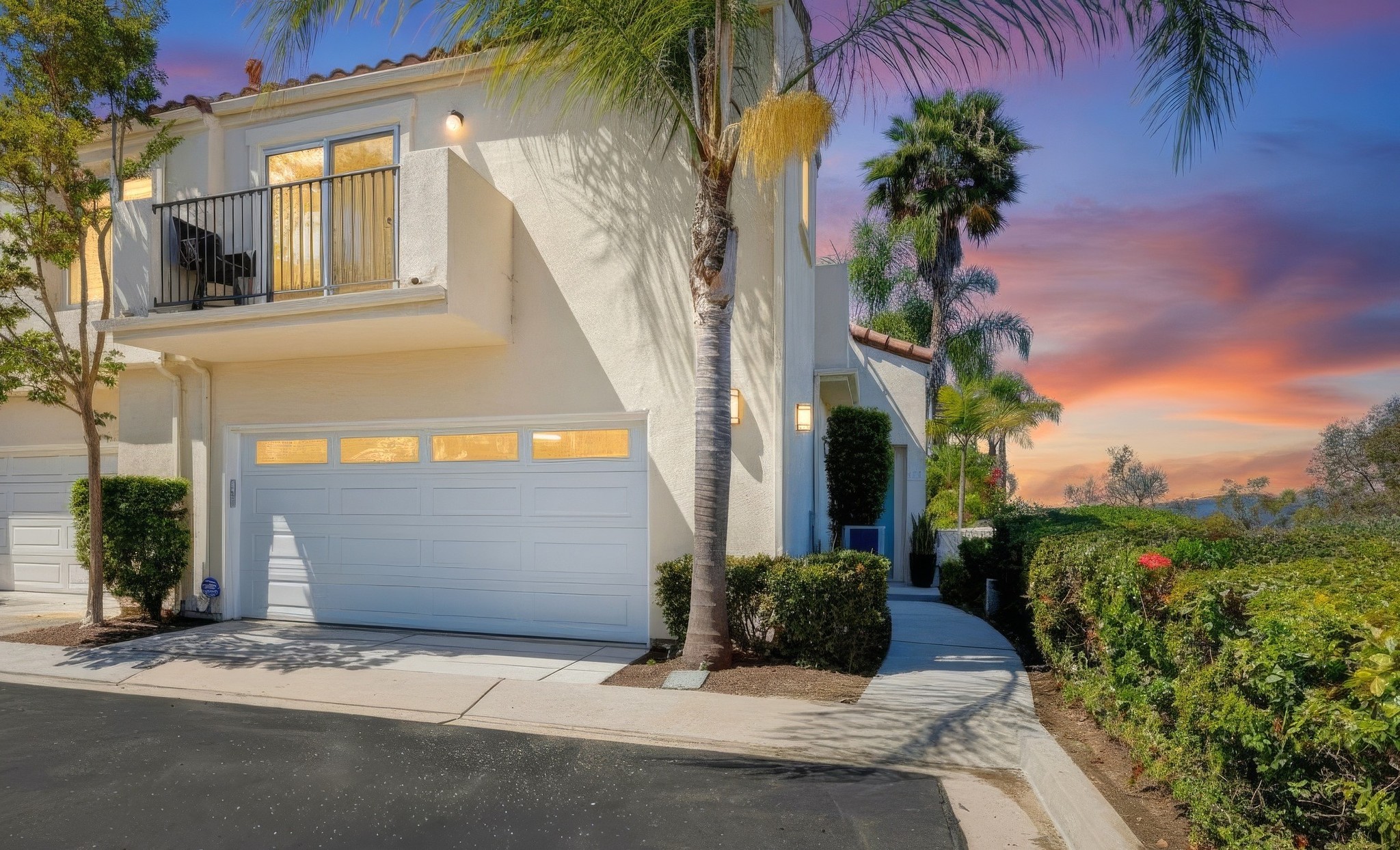 Virtual tour photo 1 of 60 for 133 Fleurance St
