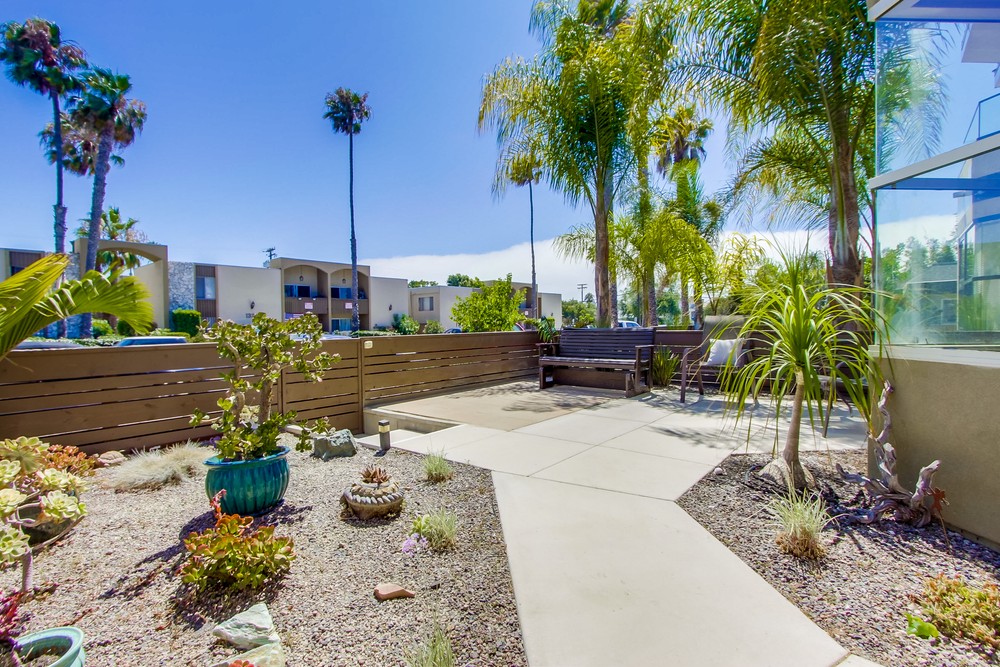 Virtual tour photo 8 of 75 for 1330 Thomas Ave