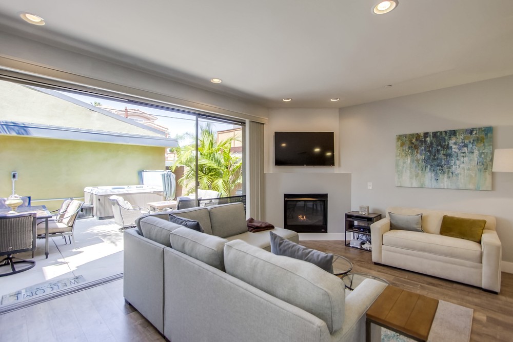 Virtual tour photo 13 of 75 for 1330 Thomas Ave