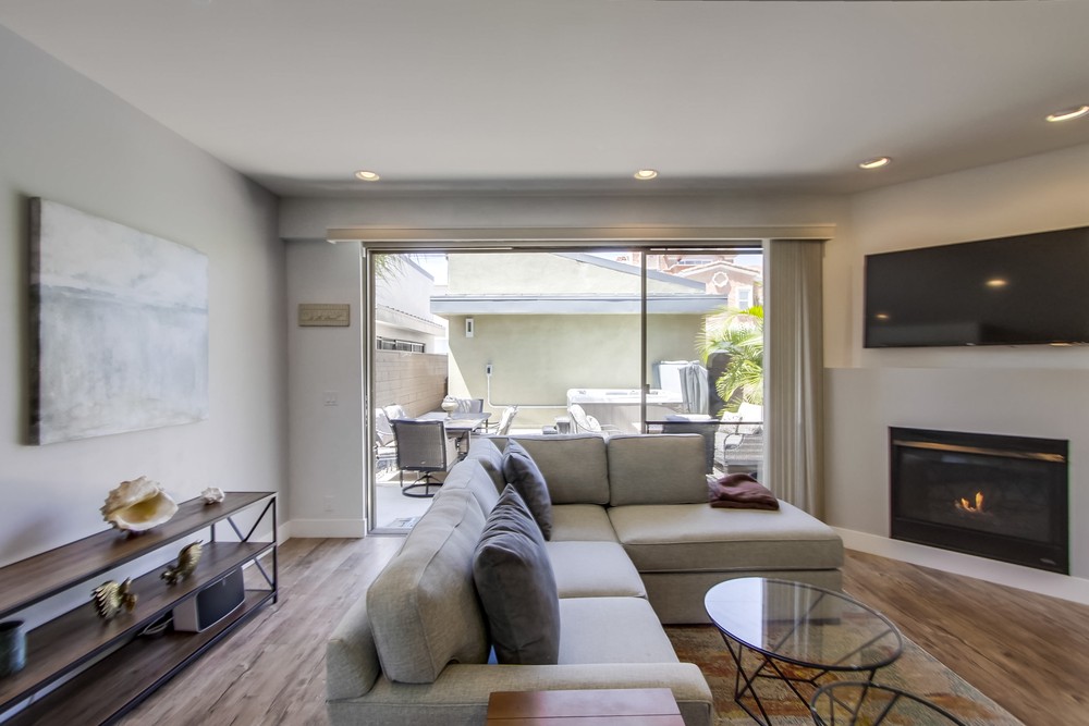 Virtual tour photo 14 of 75 for 1330 Thomas Ave