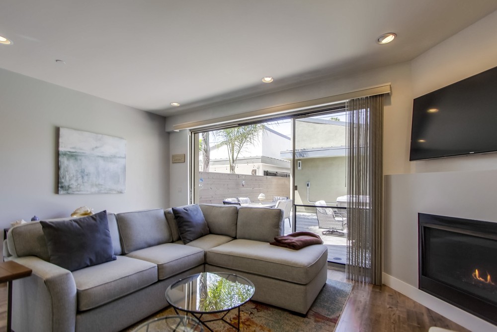 Virtual tour photo 15 of 75 for 1330 Thomas Ave