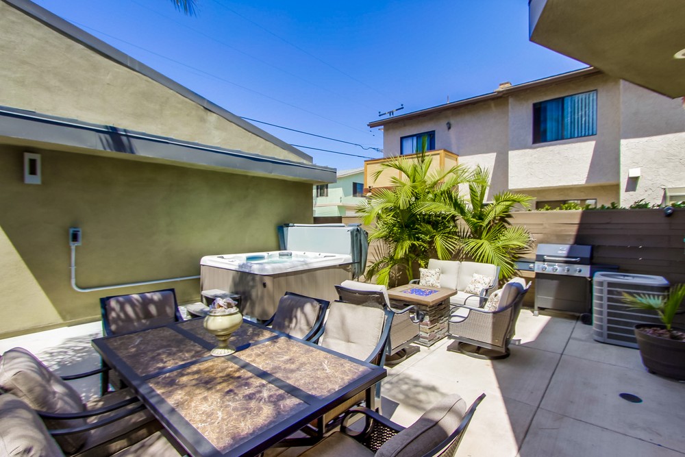 Virtual tour photo 25 of 75 for 1330 Thomas Ave
